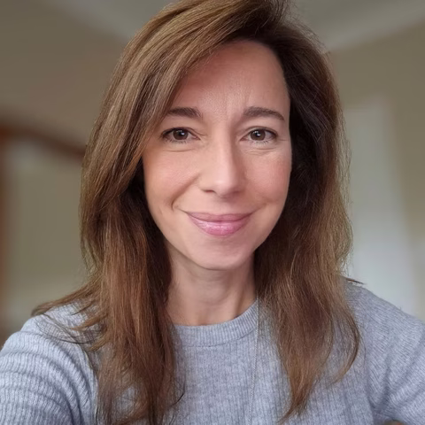 Dr Clare Harris