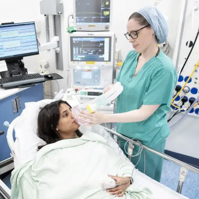 CUH anaesthetist Louisa Swain administers anaesthetic gas to a patient