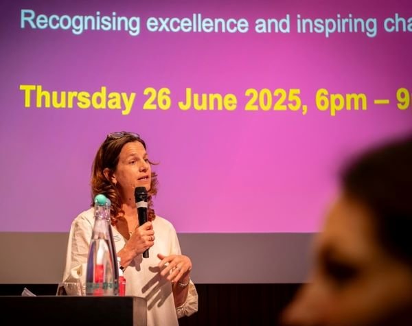 Evelyn Brealey Presenting 600 x 475