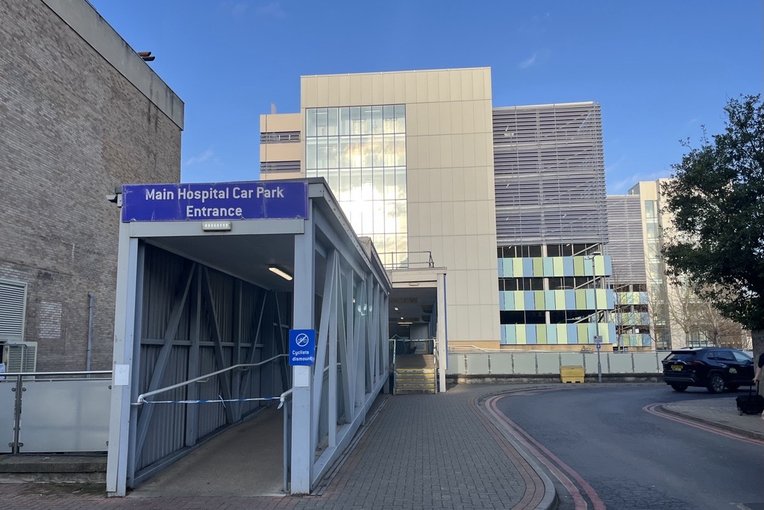Car Park 1 - Footwalk entrance with taper across entrance