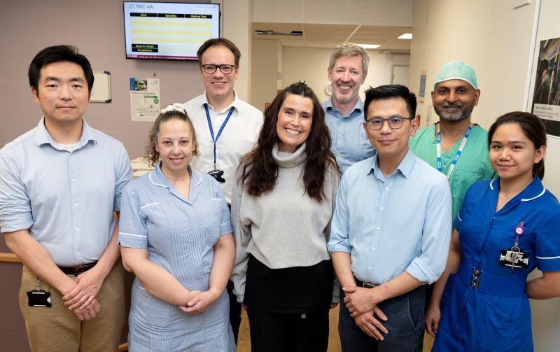 Patient Jane with members of CUH staff involved in her robotic Whipple's surgery
