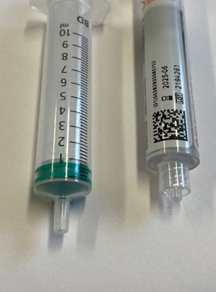 Two syringe tips