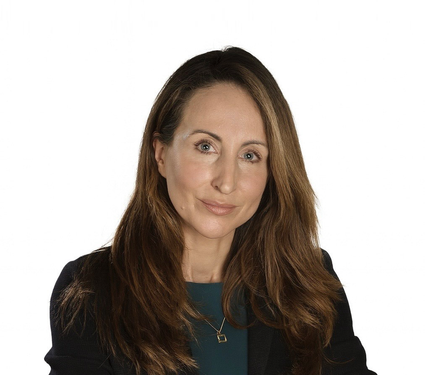 Nicola Ayton head and shoulders